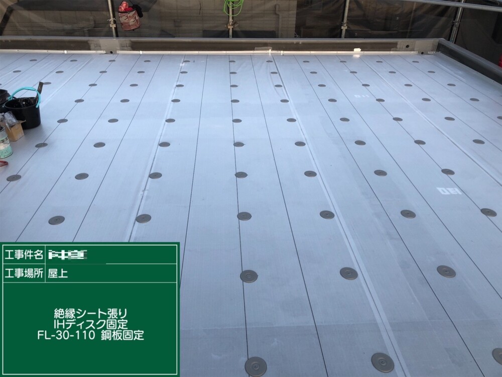 埼玉県　北区　ハウスメーカー戸建て　屋上防水改修工事　その①サムネイル