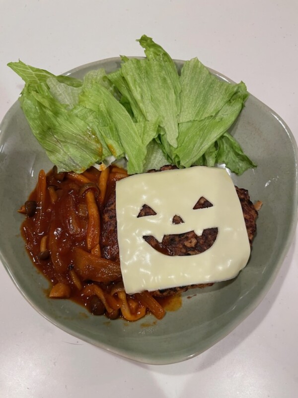 今日はハロウィン🎃簡単ハロウィンディナー🍴サムネイル
