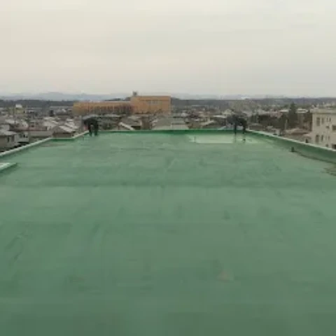 陸屋根の勾配（水勾配）とは？基準・考え方と勾配不足の対処法を解説