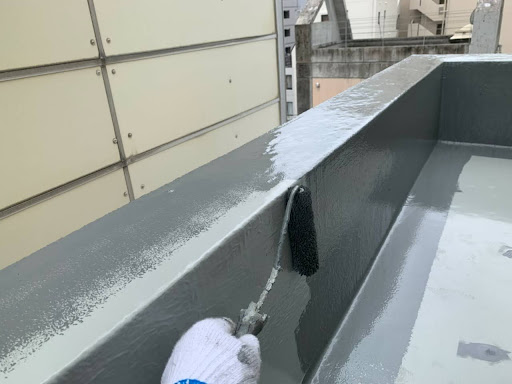 パラペットの防水工事|工法別の特徴