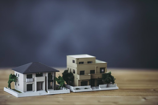 陸屋根と一般的な屋根の違い|防水対策が欠かせない理由