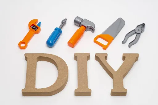 シート防水の浮き・膨れの補修はDIYで可能？